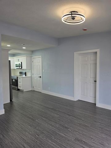 7710 CORAL VINE LANE, Tampa, FL 33619