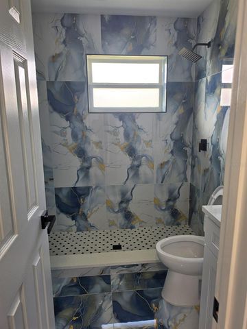 7710 CORAL VINE LANE, Tampa, FL 33619
