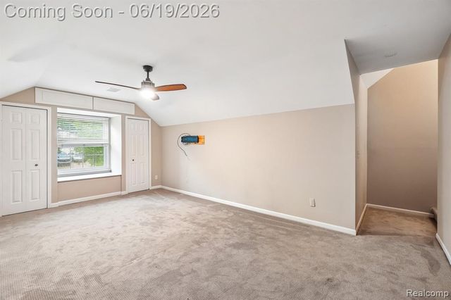 2093 Deer Run Trail, Waterford, MI 48329