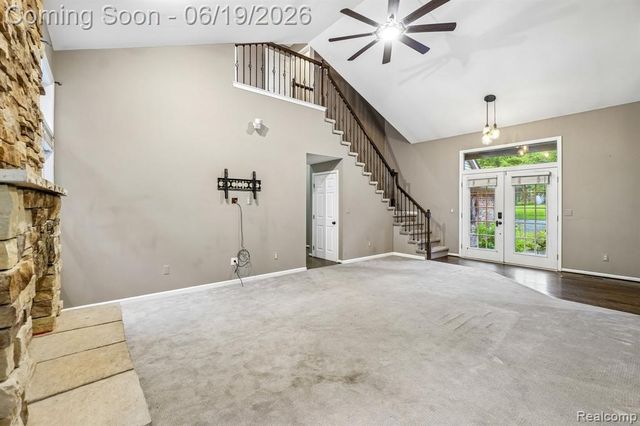 2093 Deer Run Trail, Waterford, MI 48329