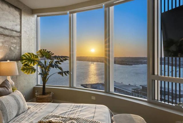 888 W E Street 3002, San Diego, CA 92101