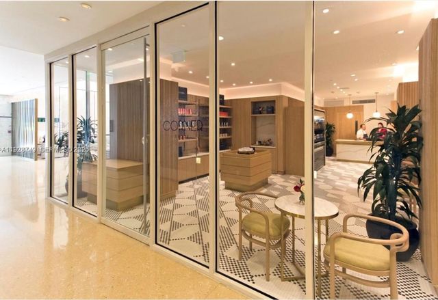 6801 Collins Ave 718, Miami Beach, FL 33141