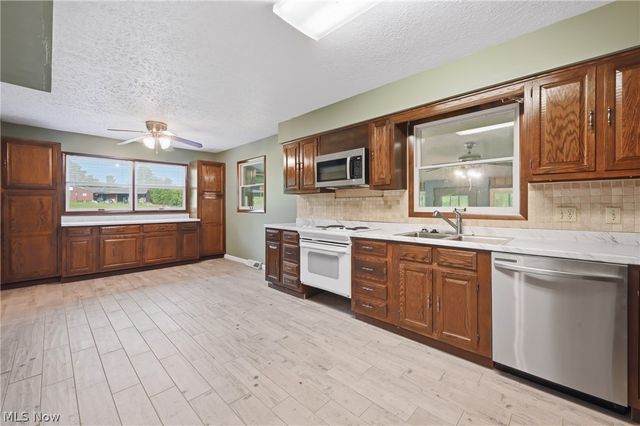 1501 Ohltown Mcdonald Road, Mineral Ridge, OH 44440