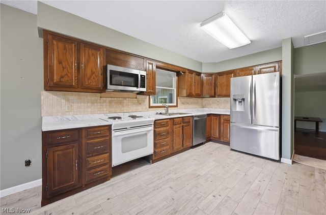 1501 Ohltown Mcdonald Road, Mineral Ridge, OH 44440