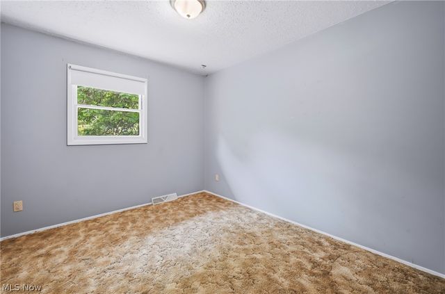 1501 Ohltown Mcdonald Road, Mineral Ridge, OH 44440