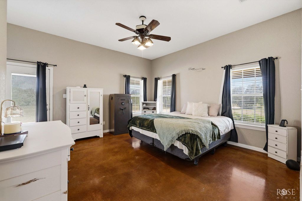 Image 11 of property listing at 5850 Green Oaks Drive, Christoval, TX 76935