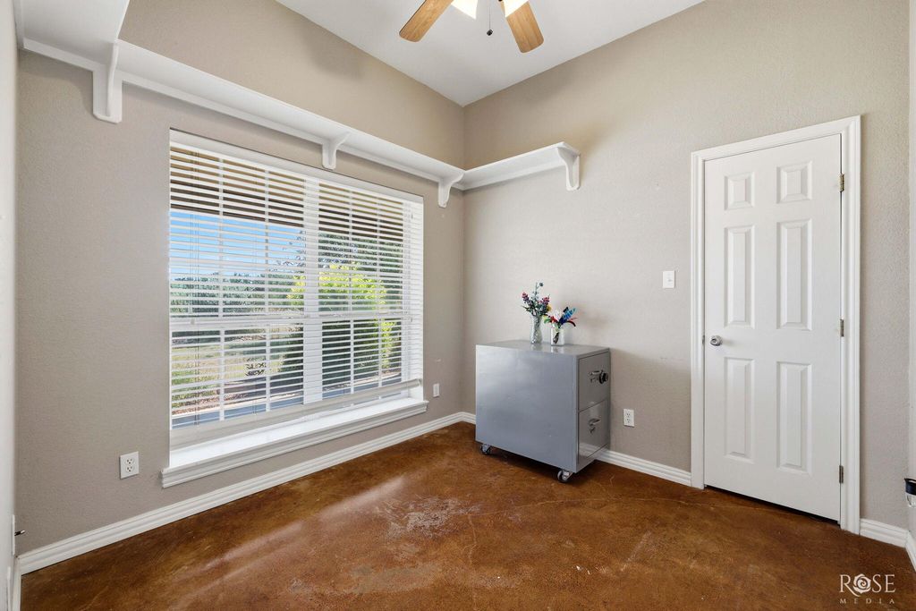 Image 15 of property listing at 5850 Green Oaks Drive, Christoval, TX 76935