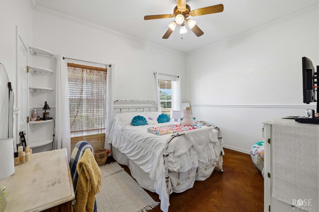 Image 16 of property listing at 5850 Green Oaks Drive, Christoval, TX 76935