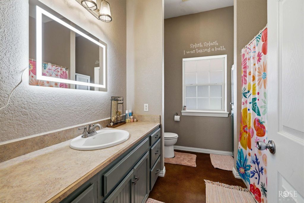 Image 17 of property listing at 5850 Green Oaks Drive, Christoval, TX 76935