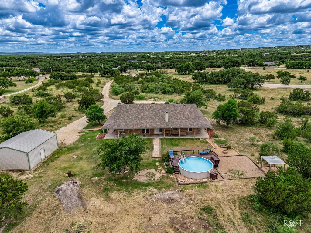 Image 23 of property listing at 5850 Green Oaks Drive, Christoval, TX 76935
