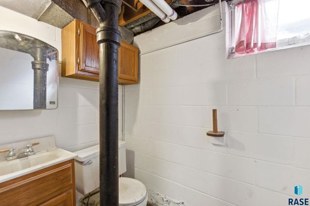 1108 S Willow Ave Avenue, Sioux Falls, SD 57105