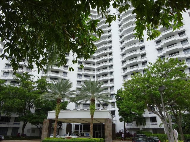 3300 NE 192nd St 1815, Aventura, FL 33180