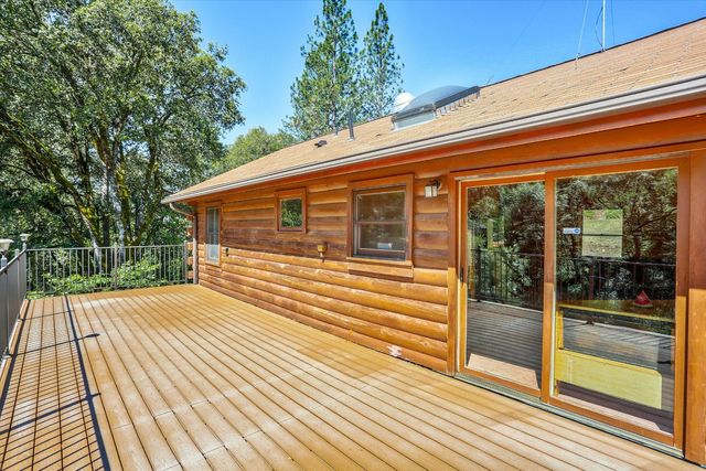 3240 Moshiron Dr, Foresthill, CA 95631