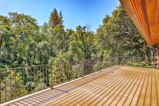 3240 Moshiron Dr, Foresthill, CA 95631