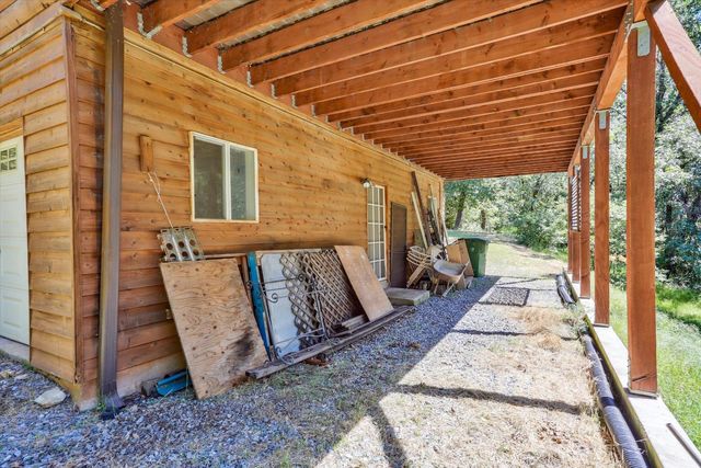 3240 Moshiron Dr, Foresthill, CA 95631