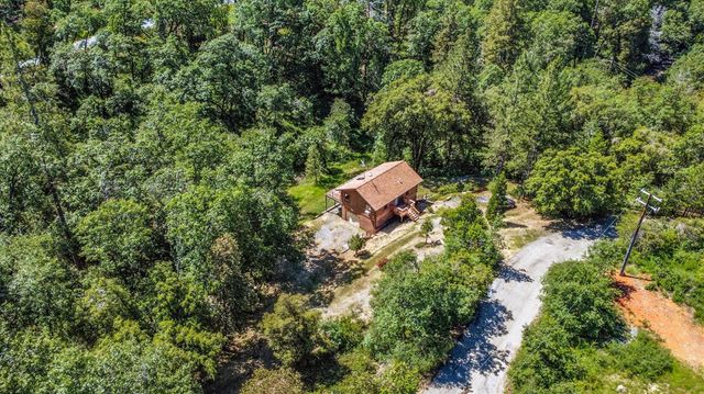 3240 Moshiron Dr, Foresthill, CA 95631