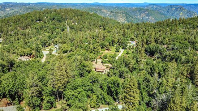 3240 Moshiron Dr, Foresthill, CA 95631