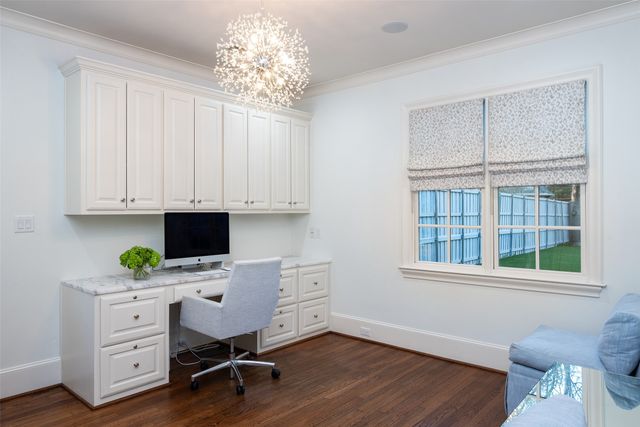 6431 Stichter Avenue, Dallas, TX 75230