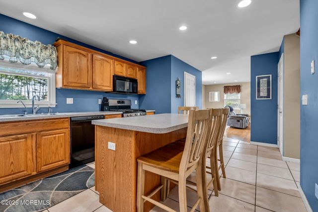7 Musket Place, Toms River, NJ 08753