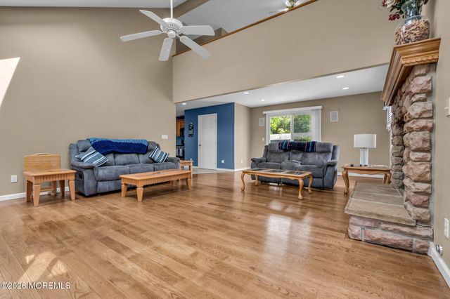 7 Musket Place, Toms River, NJ 08753