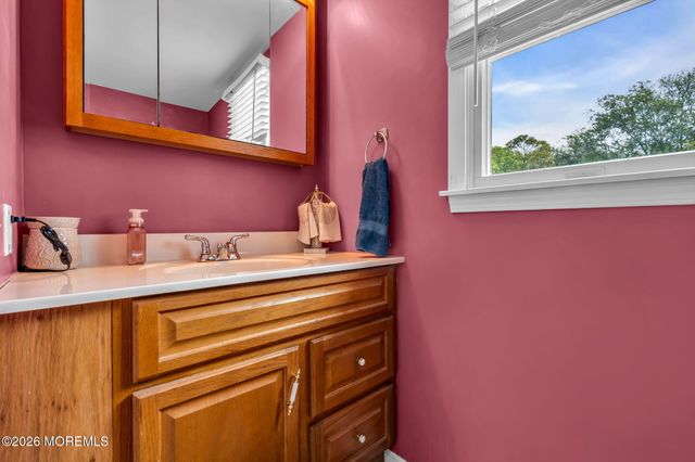 7 Musket Place, Toms River, NJ 08753