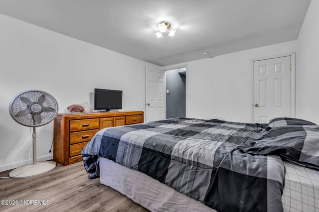 7 Musket Place, Toms River, NJ 08753