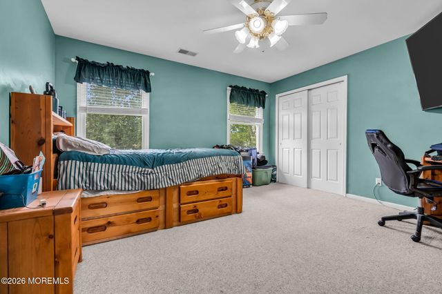 7 Musket Place, Toms River, NJ 08753