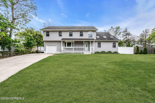 7 Musket Place, Toms River, NJ 08753