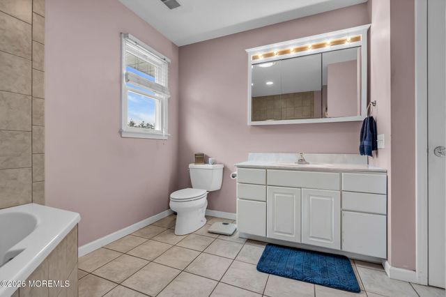 7 Musket Place, Toms River, NJ 08753