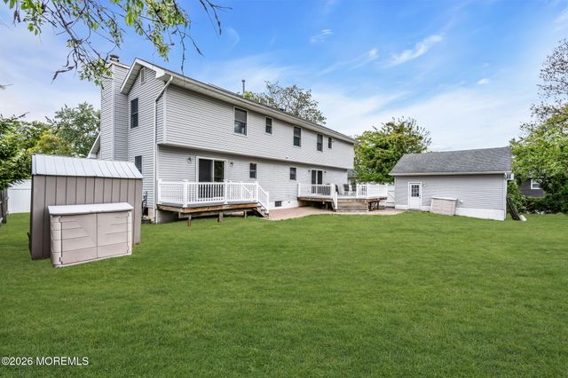 7 Musket Place, Toms River, NJ 08753