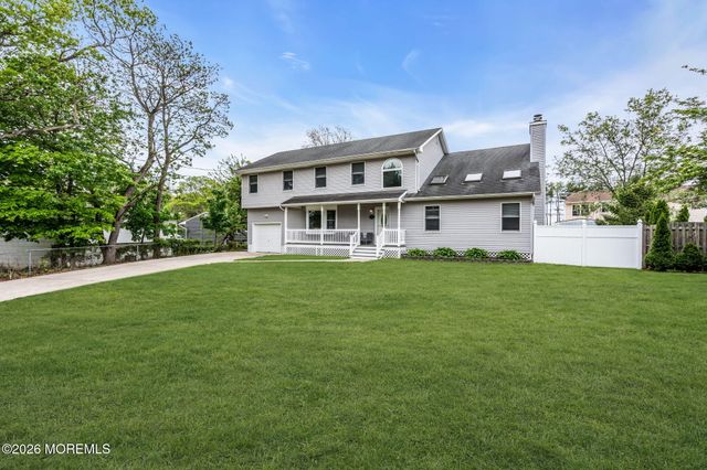 7 Musket Place, Toms River, NJ 08753