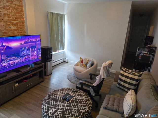68-70 Morris Street 201, Hartford, CT 06114