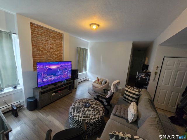 68-70 Morris Street 201, Hartford, CT 06114