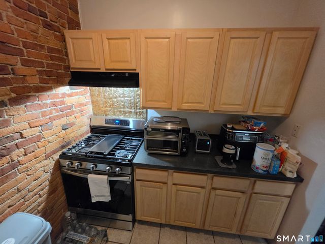 68-70 Morris Street 201, Hartford, CT 06114