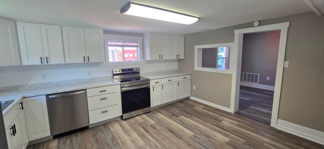 435 S ALLEN ST, Centralia, MO 65240