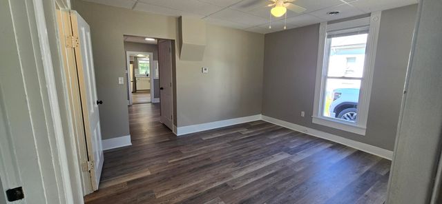 435 S ALLEN ST, Centralia, MO 65240