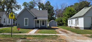 435 S ALLEN ST, Centralia, MO 65240