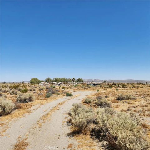 202 Shelly, El Mirage, CA 92301