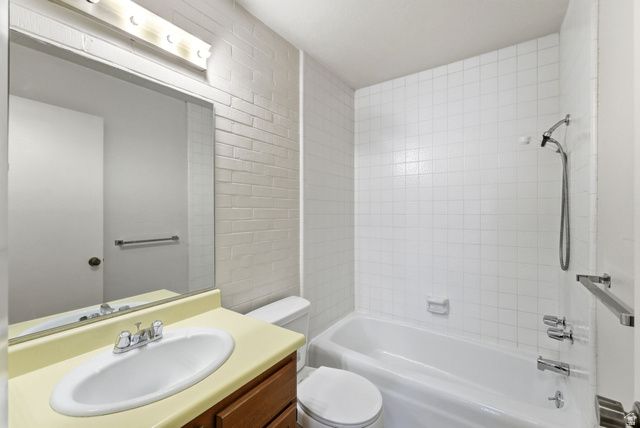 2212 N 200 E, Provo, UT 84604