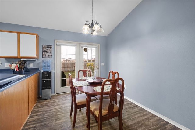 307 Glenwood Place, Siloam Springs, AR 72761