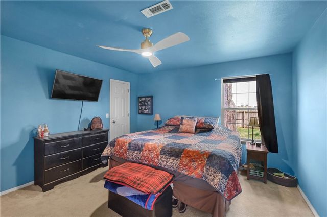 307 Glenwood Place, Siloam Springs, AR 72761