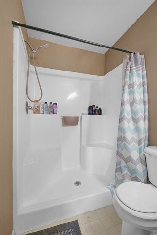 307 Glenwood Place, Siloam Springs, AR 72761