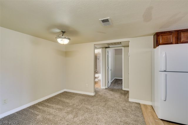 4450 Sandy River Drive 77, Las Vegas, NV 89103