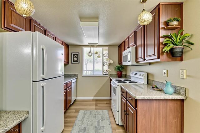 4450 Sandy River Drive 77, Las Vegas, NV 89103