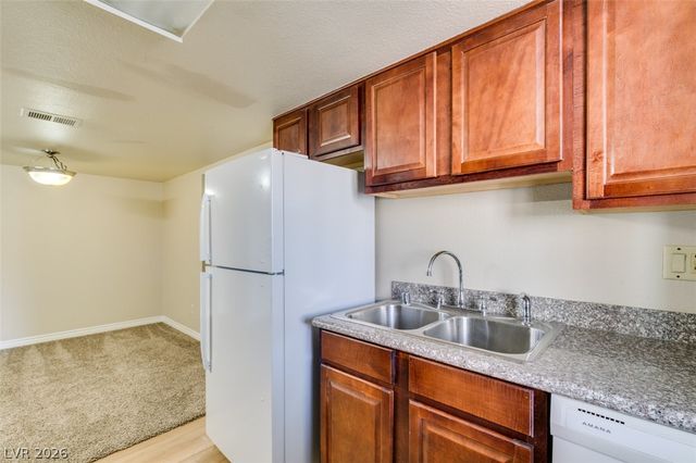 4450 Sandy River Drive 77, Las Vegas, NV 89103