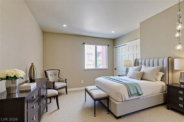 4450 Sandy River Drive 77, Las Vegas, NV 89103