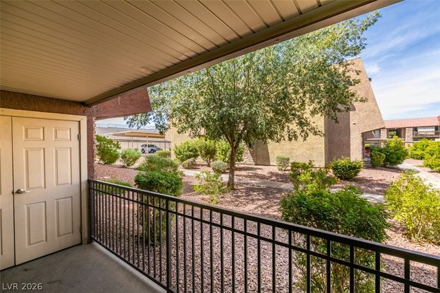 4450 Sandy River Drive 77, Las Vegas, NV 89103