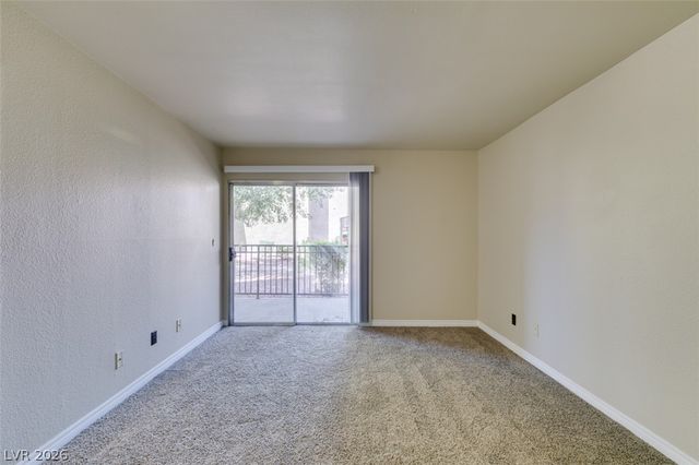 4450 Sandy River Drive 77, Las Vegas, NV 89103