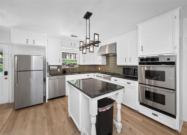 4901 Timberline DR, Austin, TX 78746