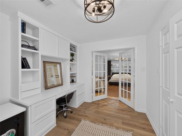4901 Timberline DR, Austin, TX 78746